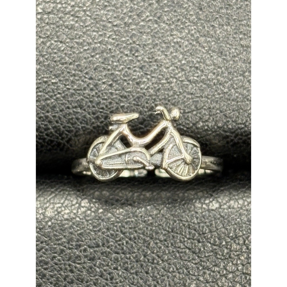 New Condition Sterling Silver Bicycle Toe Ring 925 G13